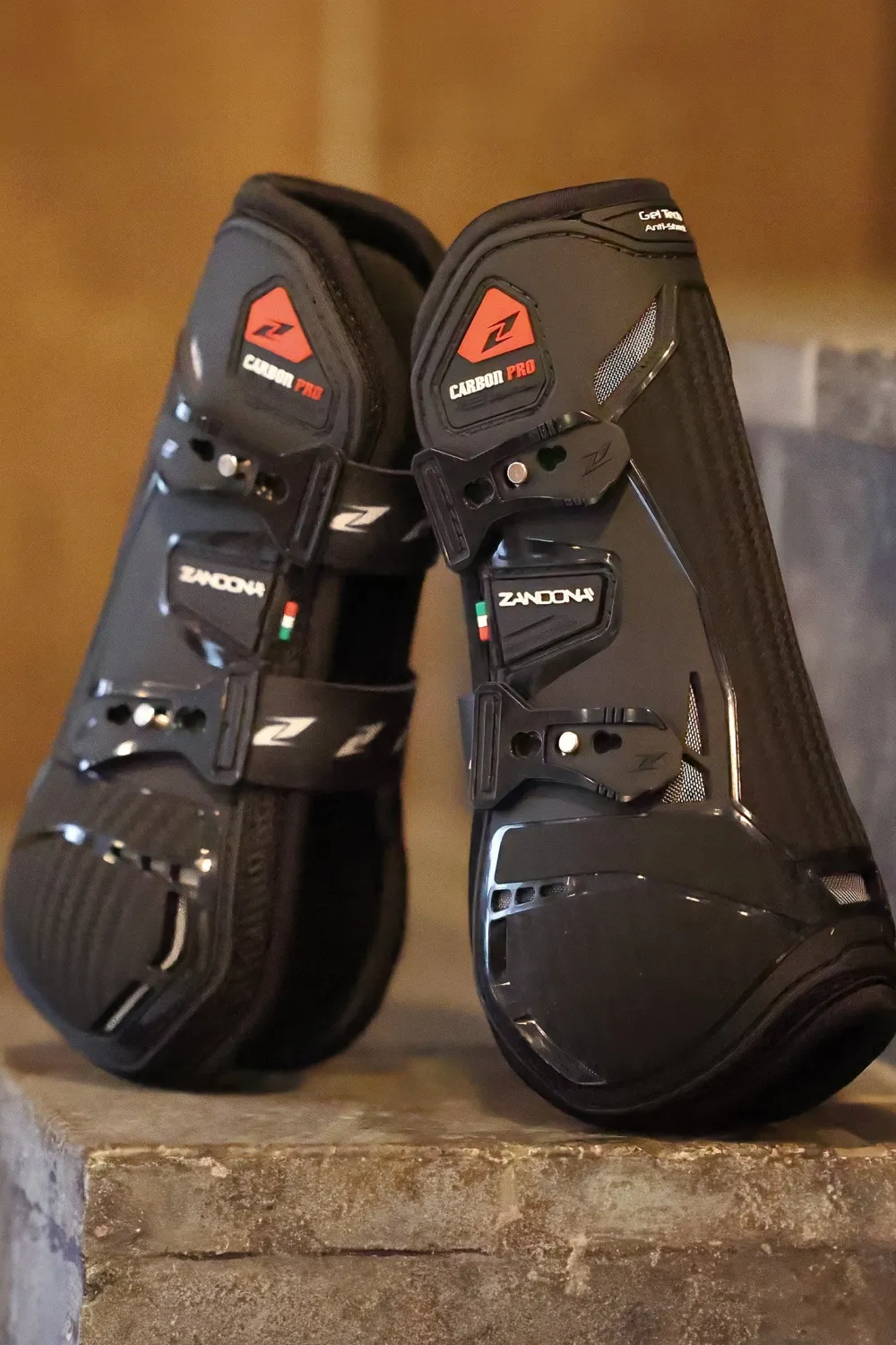 Zandona Benskydd & Benlindor-Carbon Pro Senskydd Svart