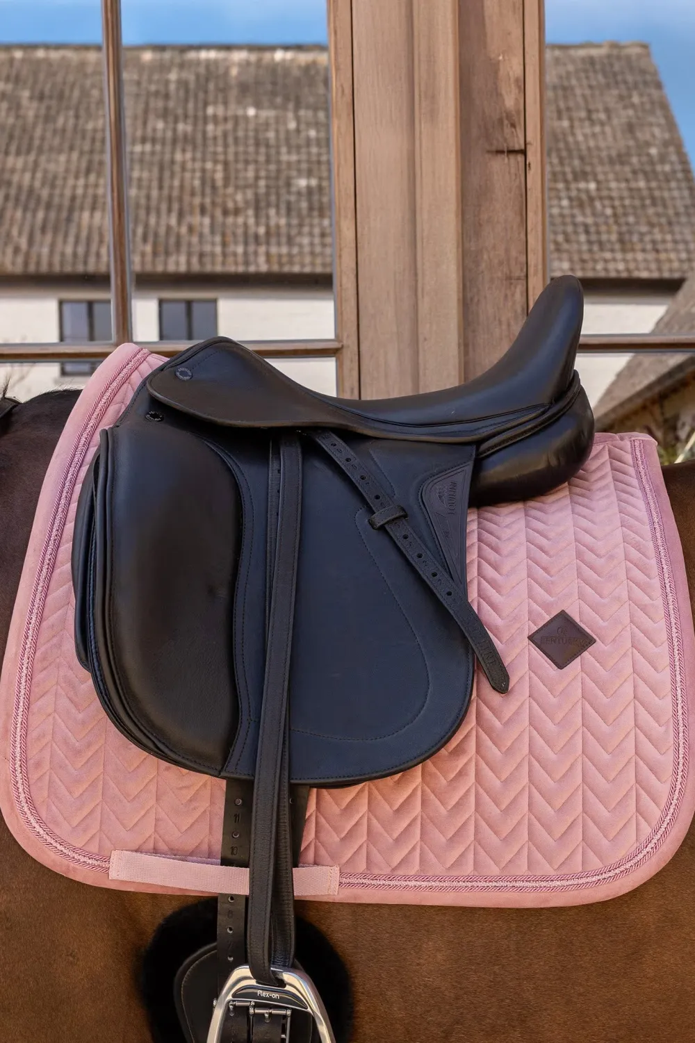 Kentucky Horsewear Kentucky Horsewear|Schabrak & Huvor-Dressyrschabrak Velvet Mini Pearls Old Rose