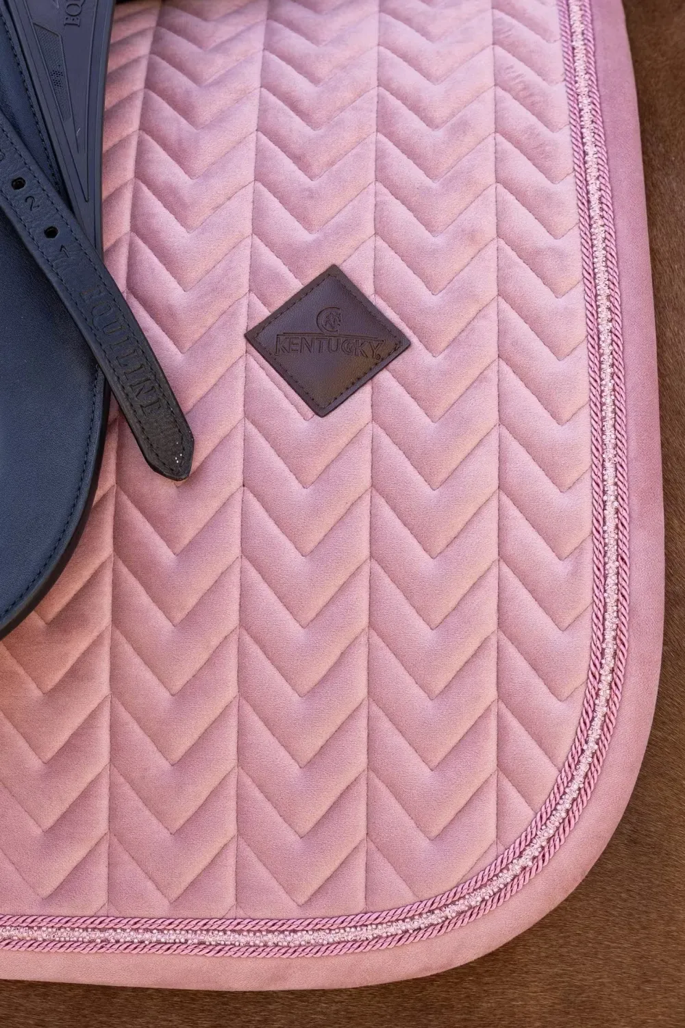 Kentucky Horsewear Kentucky Horsewear|Schabrak & Huvor-Dressyrschabrak Velvet Mini Pearls Old Rose