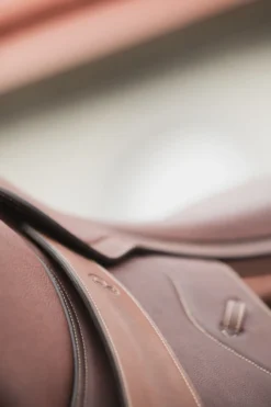 Lippo Lippo|Stigbyglar & Stigläder-Eccelente Stigläder Mono Wide Cognac