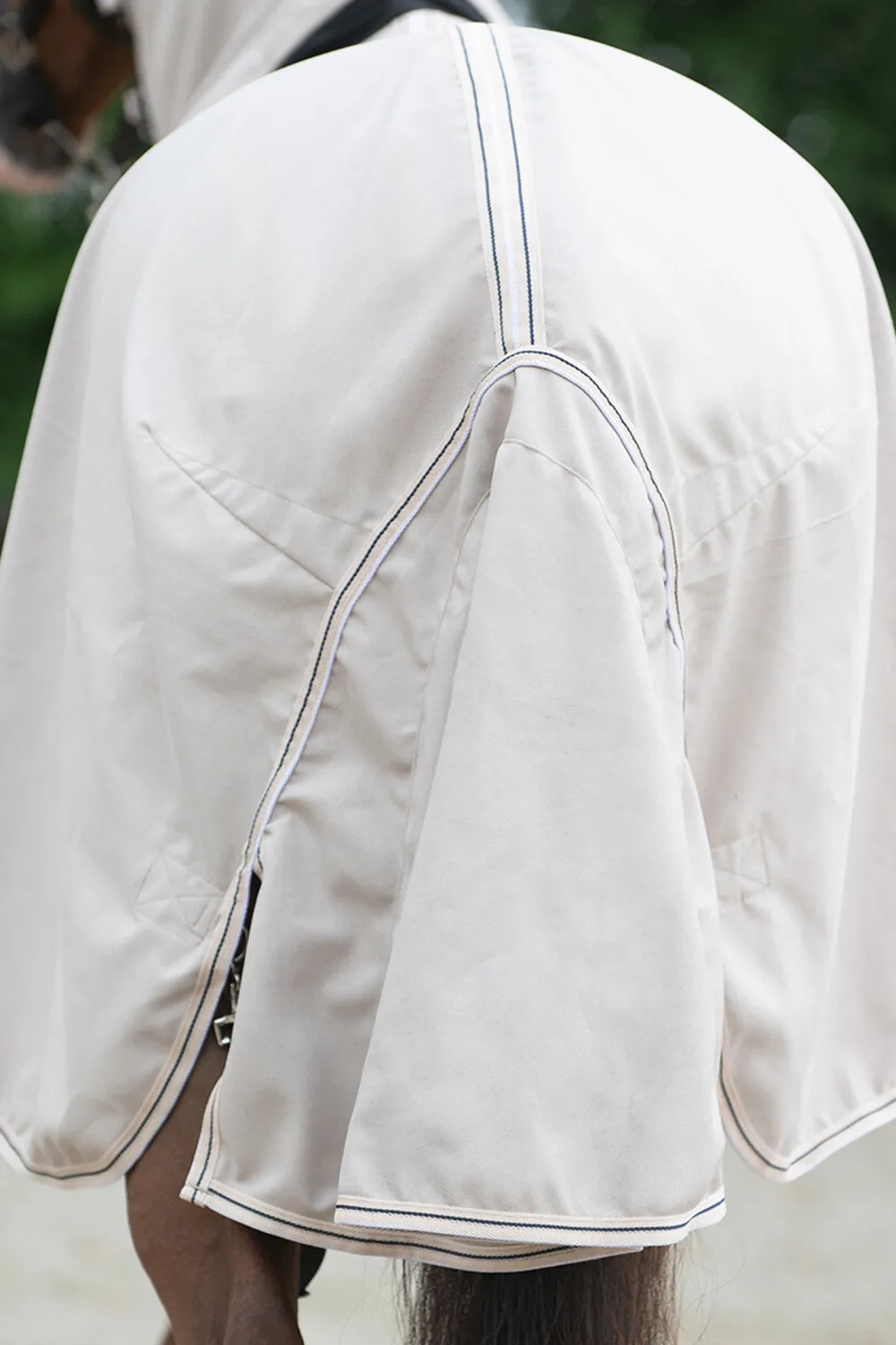 QHP Qhp-Eksemtäcke med Hals Beige