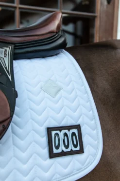 Kentucky Horsewear Schabrak & Huvor-Fiskben Tävlingsschabrak Vit