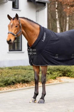 LeMieux Hästtäcken & Flughuvor|Lemieux-Fleece Coolertäcke Kudos Svart