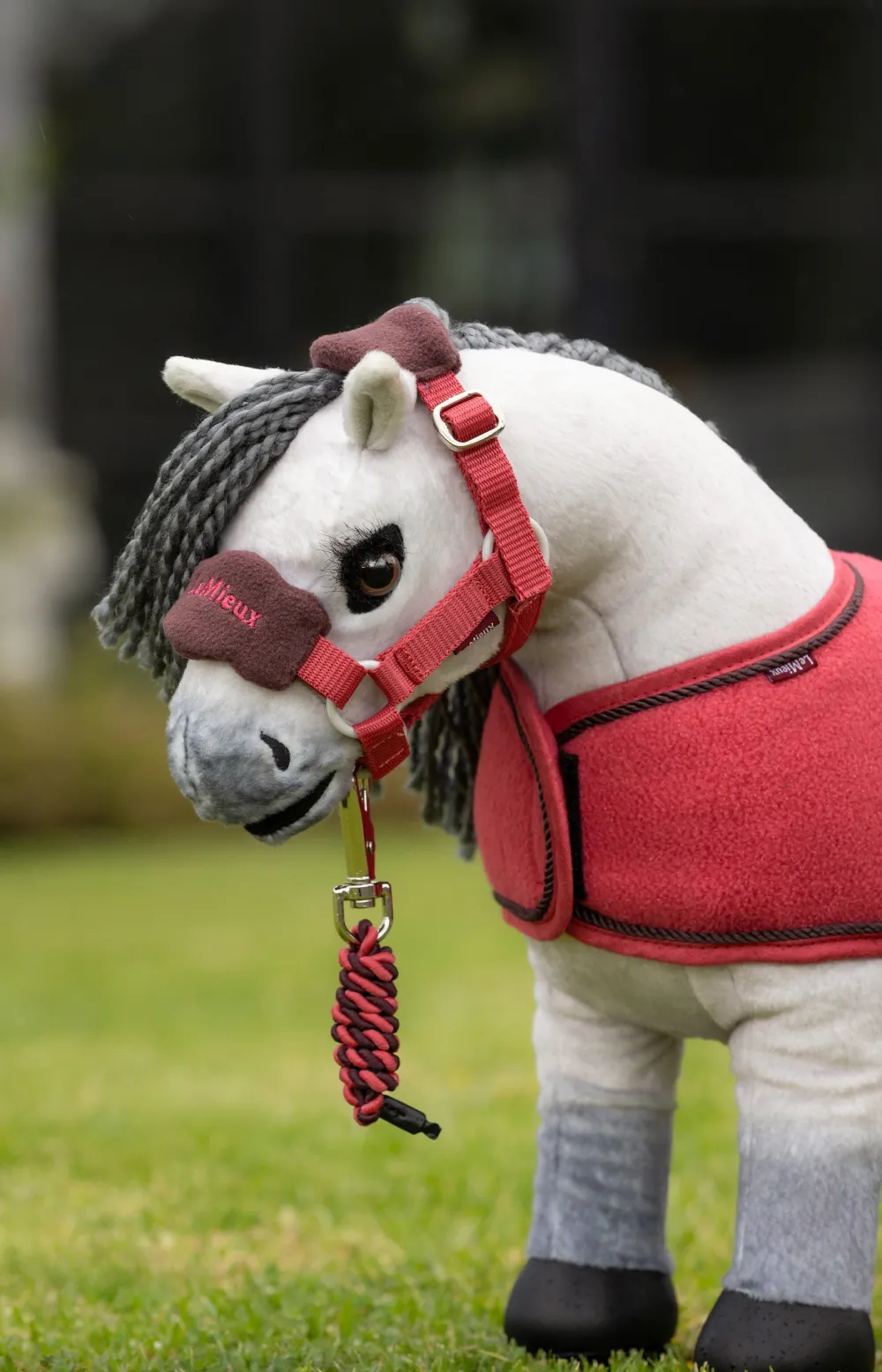 Barn LeMieux Leksakshästar|Lemieux-Grimma Leksakshäst Vogue Cranberry