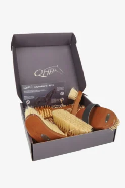 QHP Qhp|Ryktväskor & Ryktborstar-Grooming Set Royal Brown