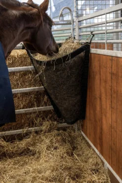 Kentucky International Products Kentucky Horsewear|Höpåsar & Hönät-Hay Bag Hörnpåse L Svart