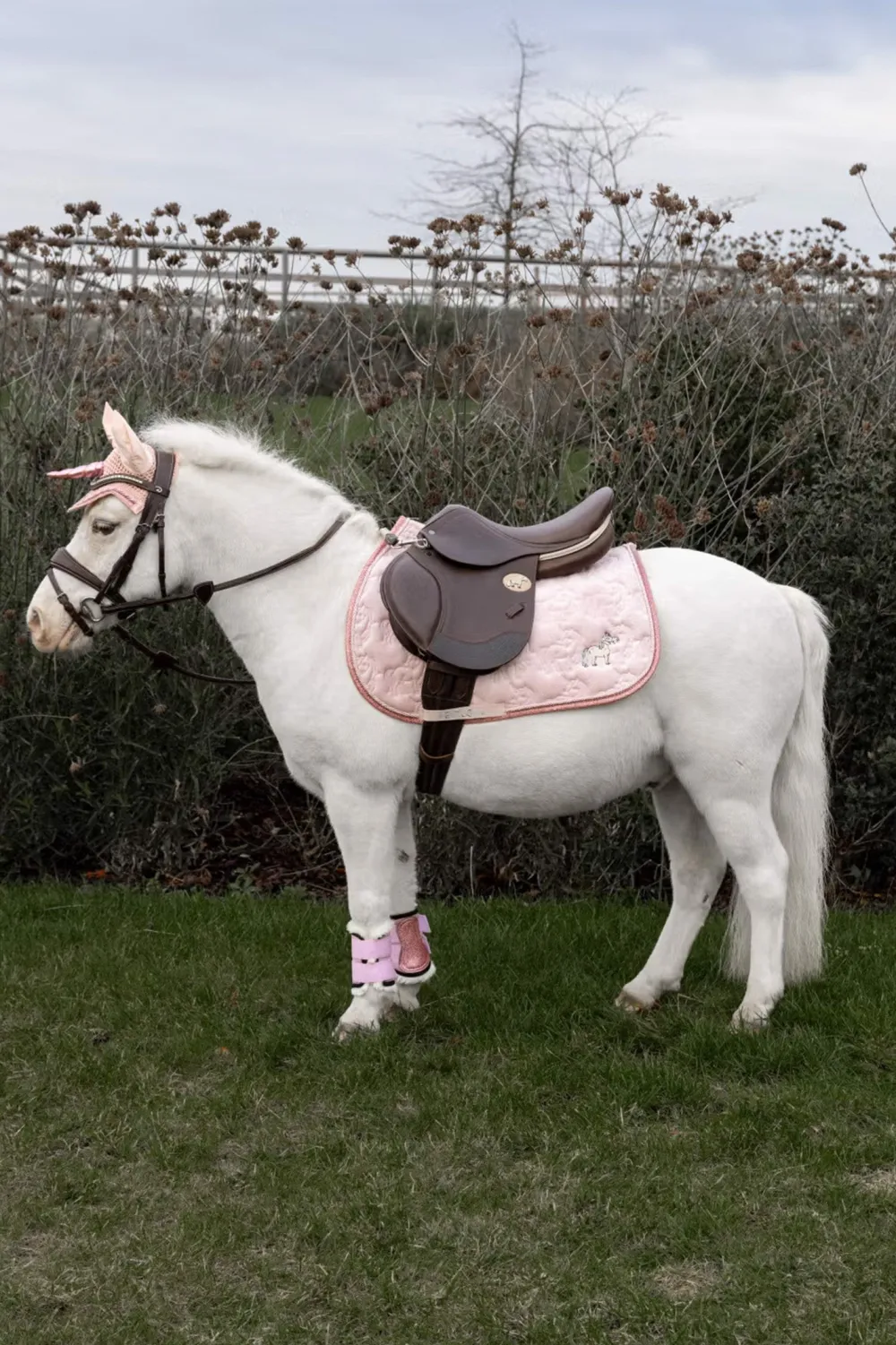 Kentucky Horsewear Kentucky Horsewear|Schabrak & Huvor-Hoppschabrak Enhörning Glitter Ljusrosa