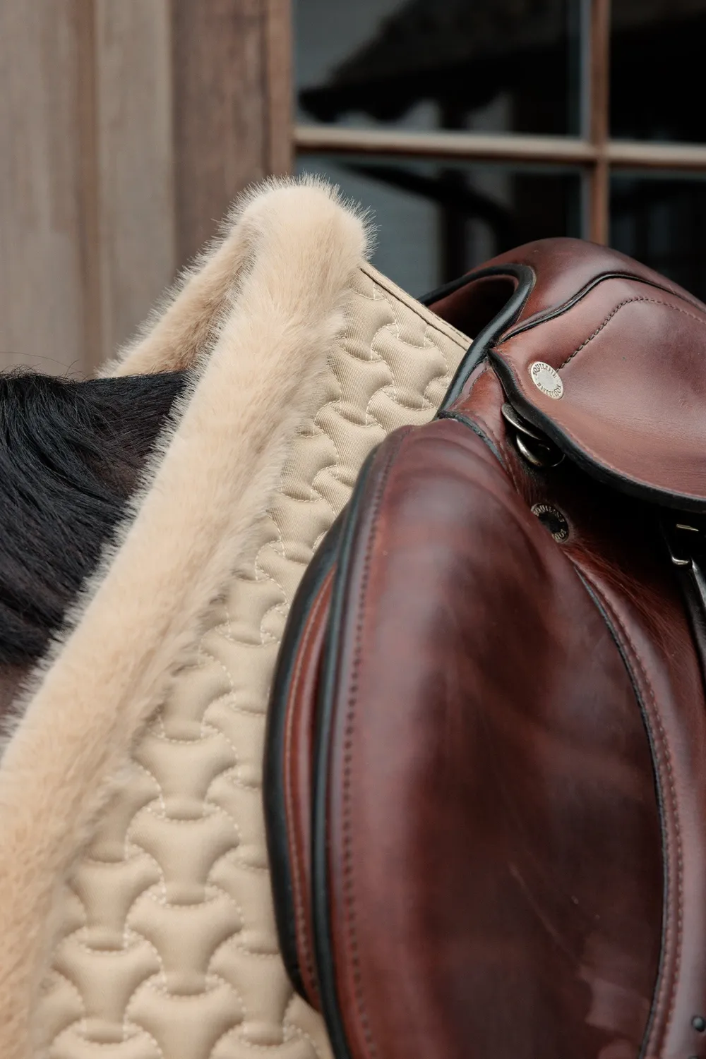 Kentucky Horsewear Kentucky Horsewear|Schabrak & Huvor-Hoppschabrak Fuskpäls Beige