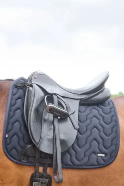Kingsland Kingsland|Schabrak & Huvor-KLnelly Dressyrschabrak Navy