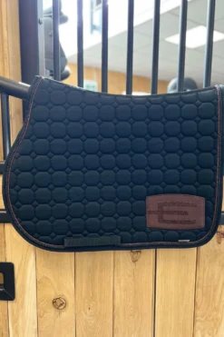 Equiline Schabrak & Huvor|Equiline-Octagon Schabrak E-logga E60 P112+P102 Svart/Brun