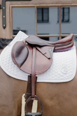 Kentucky Horsewear Kentucky Horsewear|Schabrak & Huvor-Schabrak 3D Logo Vit