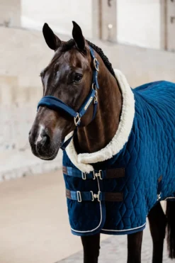 Kentucky Horsewear Hästtäcken & Flughuvor-Show Rug Velvet g Navy