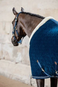 Kentucky Horsewear Hästtäcken & Flughuvor-Show Rug Velvet g Navy