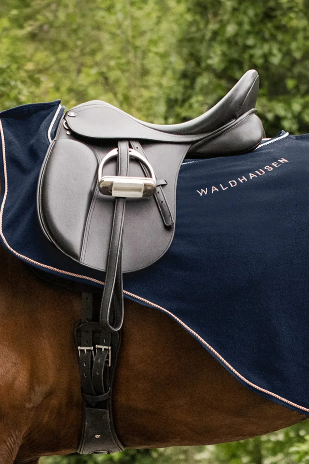 Waldhausen Hästtäcken & Flughuvor-Skrittäcke Modern Rosé Nightblue/Rosegold