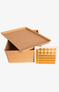 Grooming Deluxe Grooming Deluxe|Utfodring & Hinkar-Stallpaket Foderlådor M Lock 3-pack Beige 3,5L
