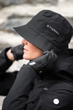 Stierna Equestrian Stierna|Kepsar & Skärp-Storm Regnhatt Svart