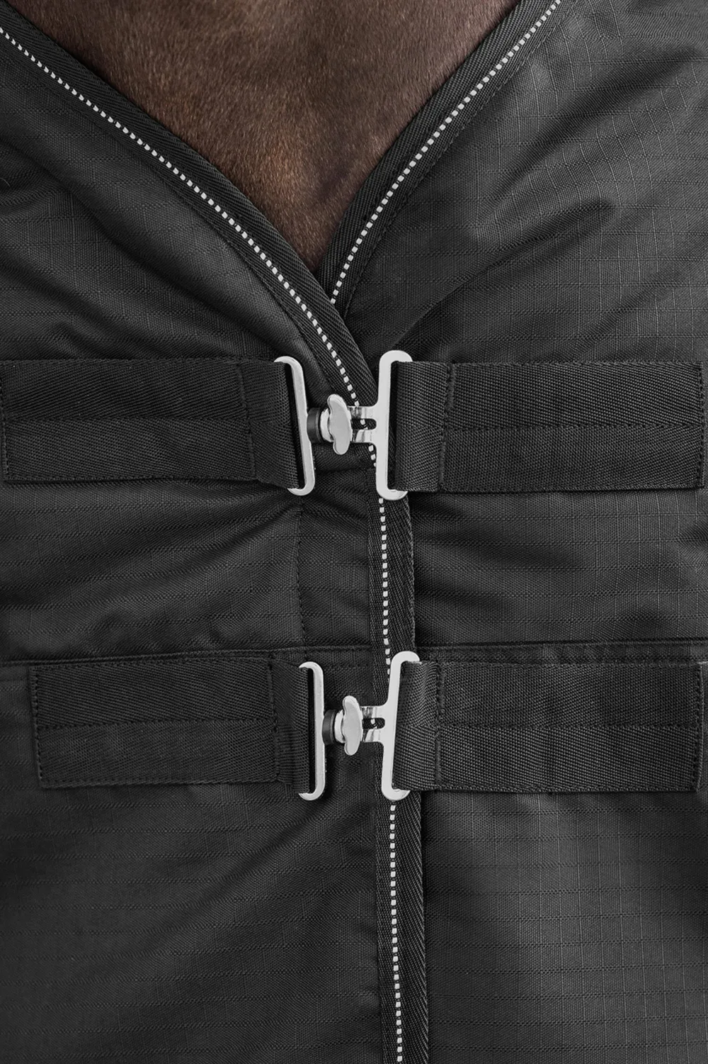 Waldhausen Hästtäcken & Flughuvor-Vintertäcke Nordic 200g Svart